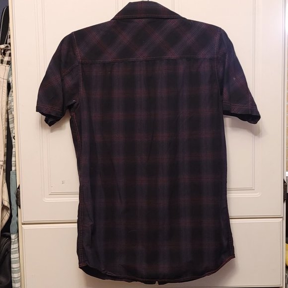 💖2 for $30!💖  Warehouse One Black and Red Plaid Casual Button-Down Shirt - Picture 3 of 7